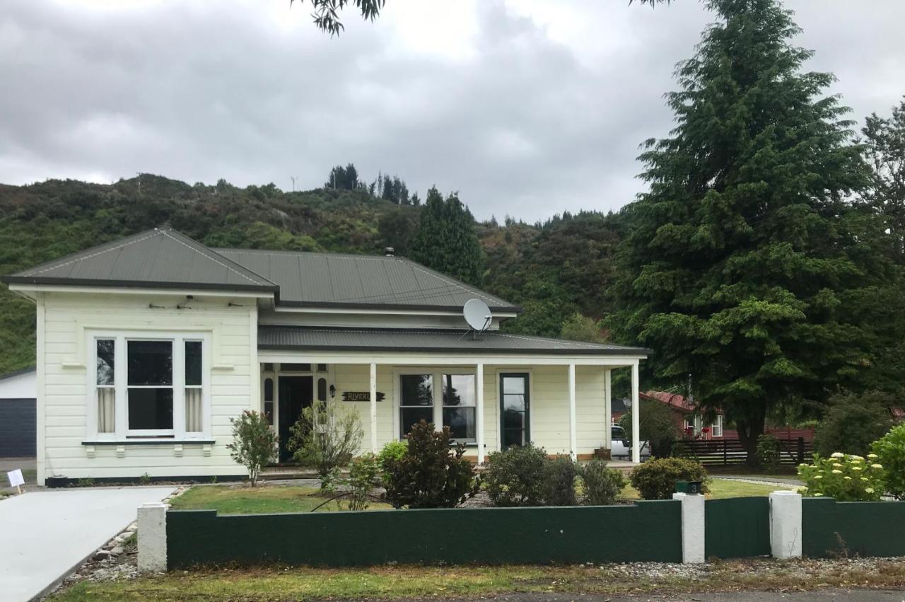 The Old Vicarage Hotell Reefton Exteriör bild